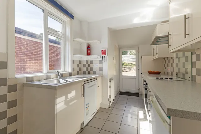 16 Union Road — photo 5