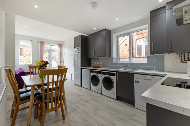 5 Edgerton Park Road — photo 3