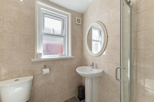6 Edgerton Park Road — photo 5