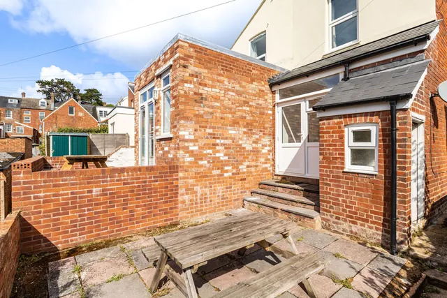 6 Edgerton Park Road — photo 2